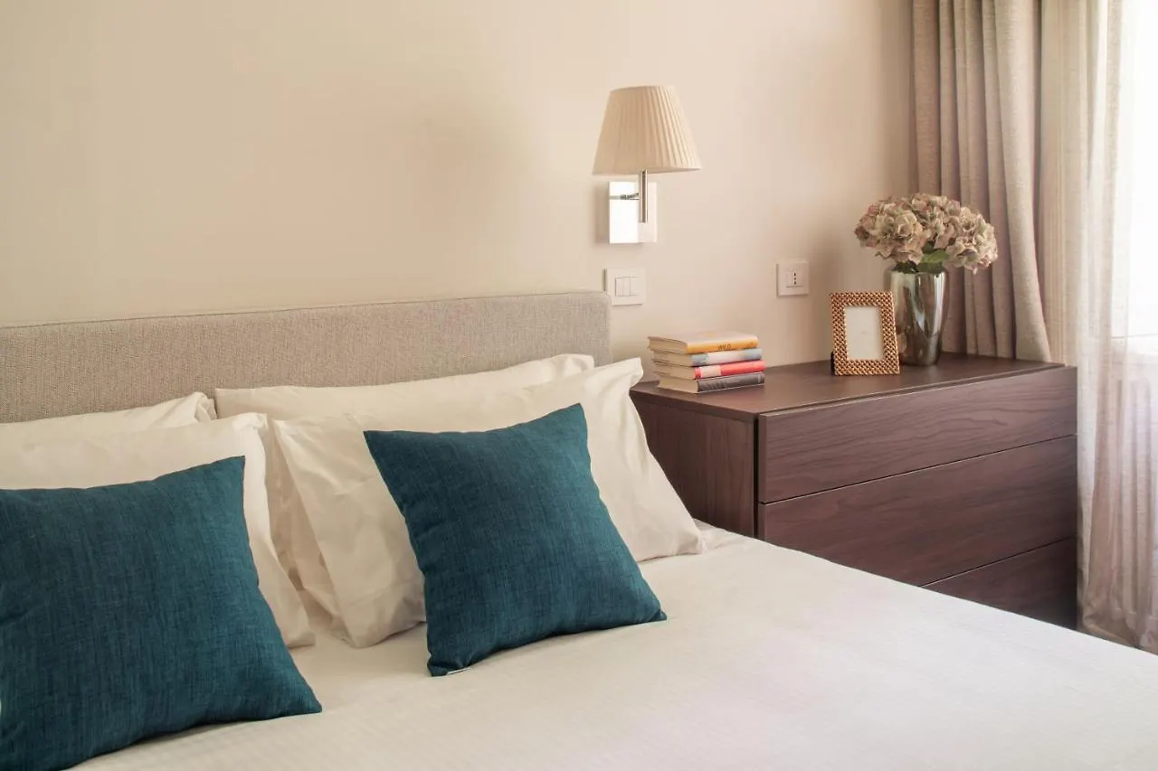 Sant'Ambrogio Luxury Apartment R&R Milan