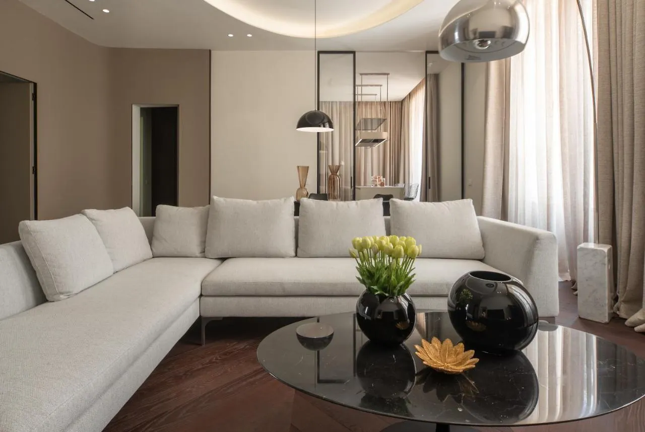 Sant'Ambrogio Luxury Apartment R&R Milan