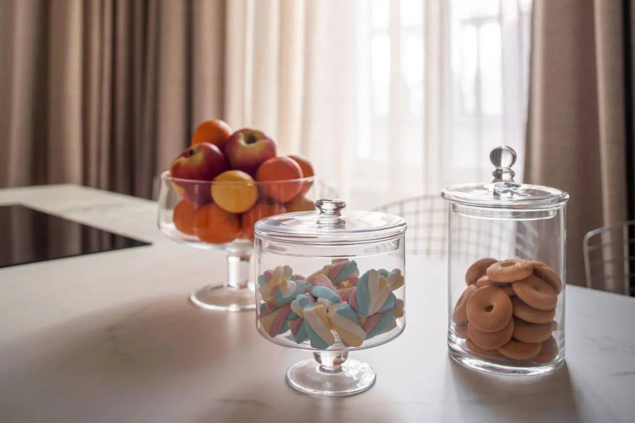 Sant'Ambrogio Luxury Apartment R&R Milan