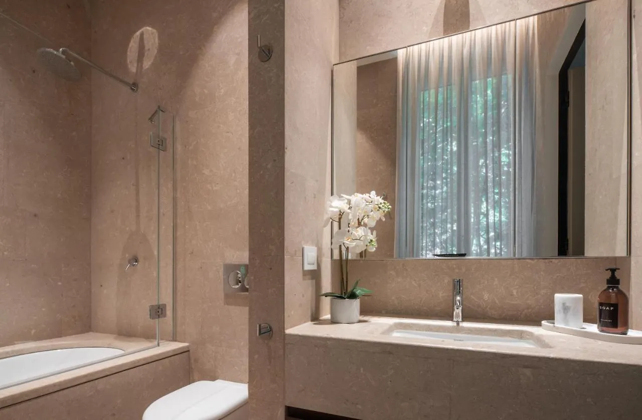 Sant'Ambrogio Luxury Apartment R&R Milan
